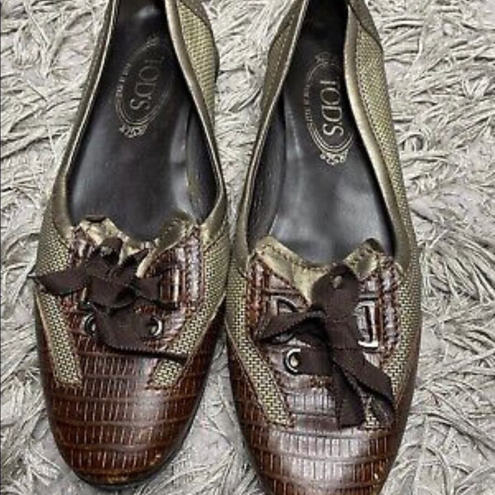 TOD’S Classic Driving Shoes